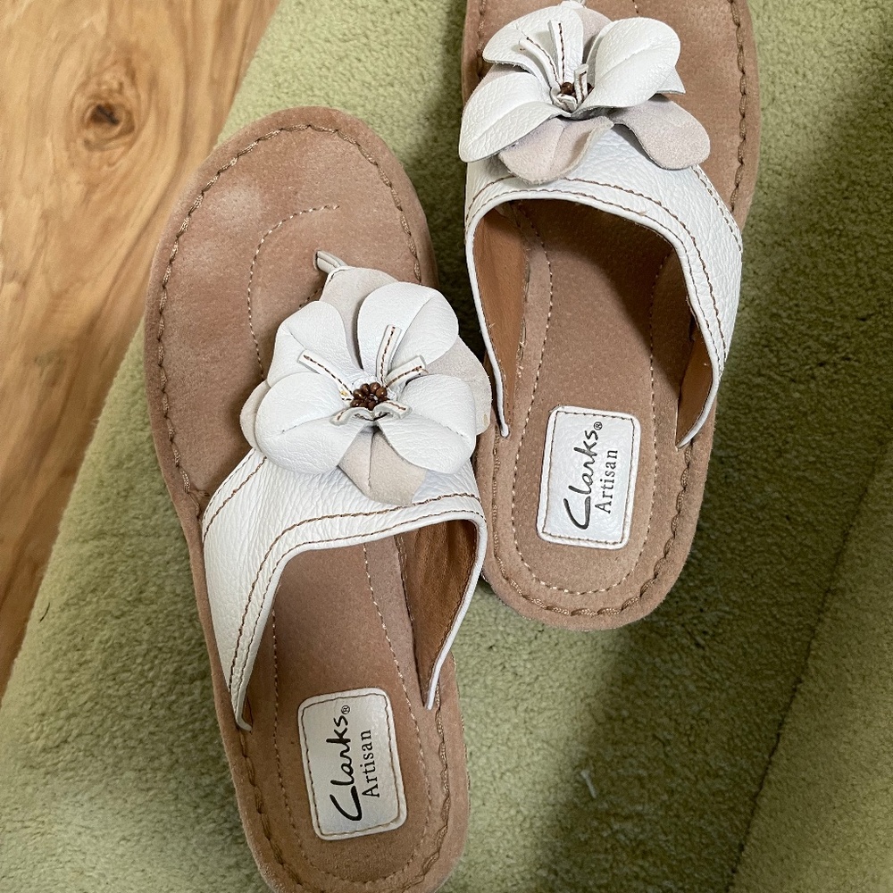 CLARK Artisan sandals, size 8.5M